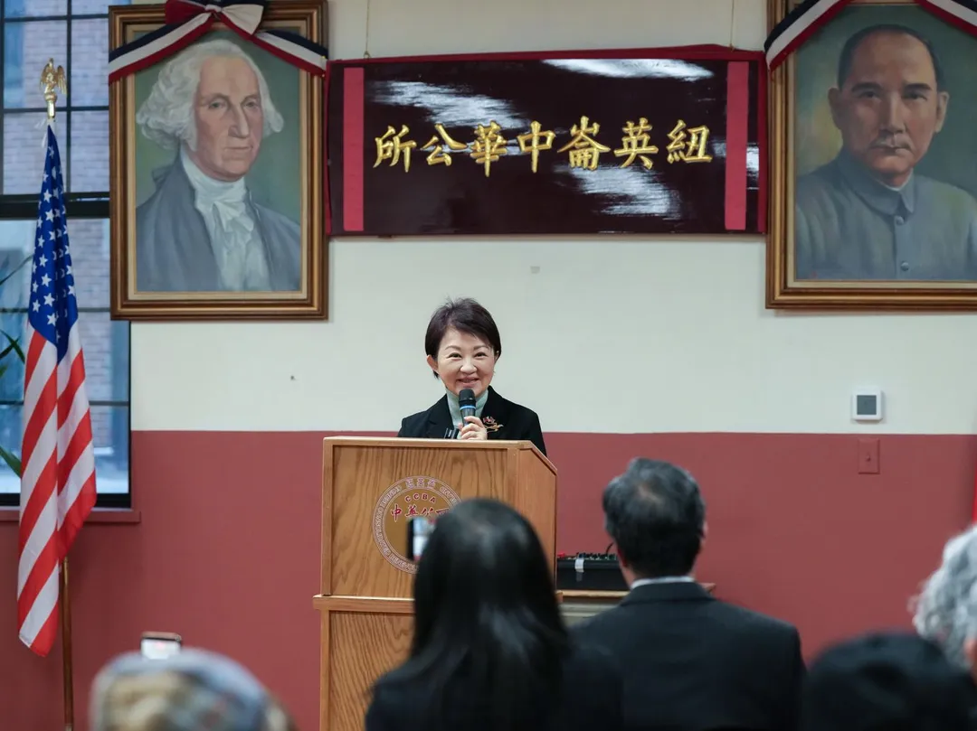 盧秀燕受到僑民熱烈歡迎。（圖/市府提供）