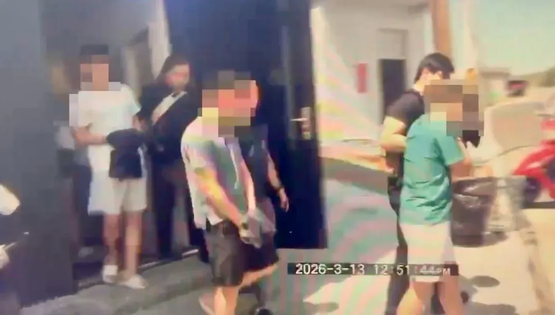 5名嫌犯在民宿遭逮。（圖／翻攝畫面）