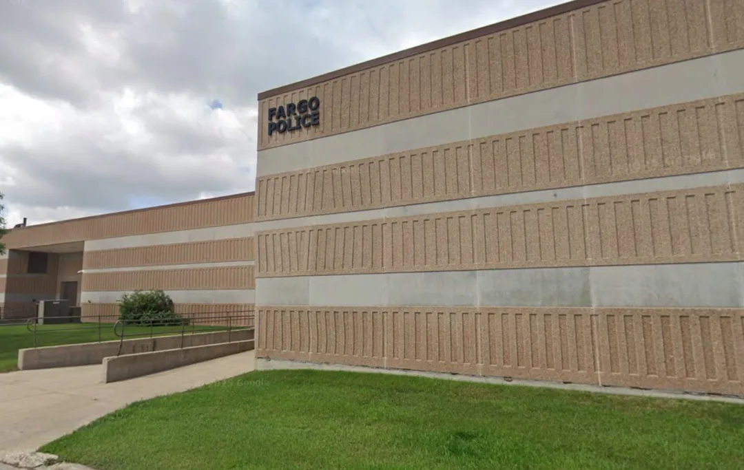 法戈（Fargo）警方未聯絡利普斯本人查證就發出拘捕令。（圖／翻攝Google Maps）
