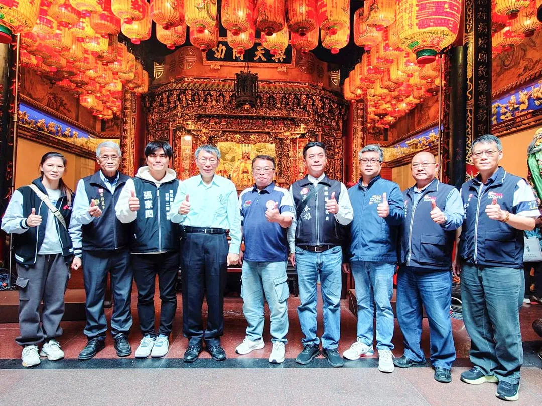 柯文哲１４日赴雲林西螺福興宮參拜。（圖／翻攝西螺福興宮臉書）