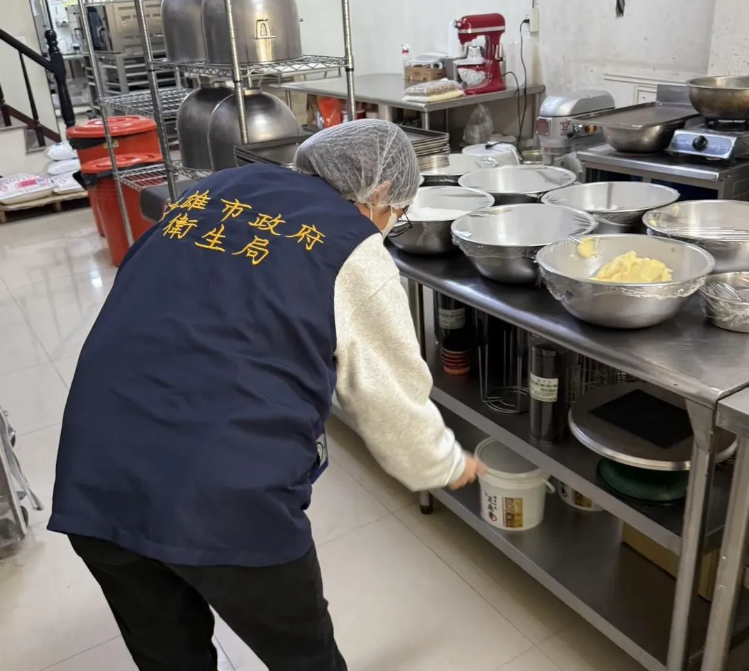 高雄市衛生局於3月16日派員前往查察，依法飭令業者限期改善。（圖／高雄市衛生局）