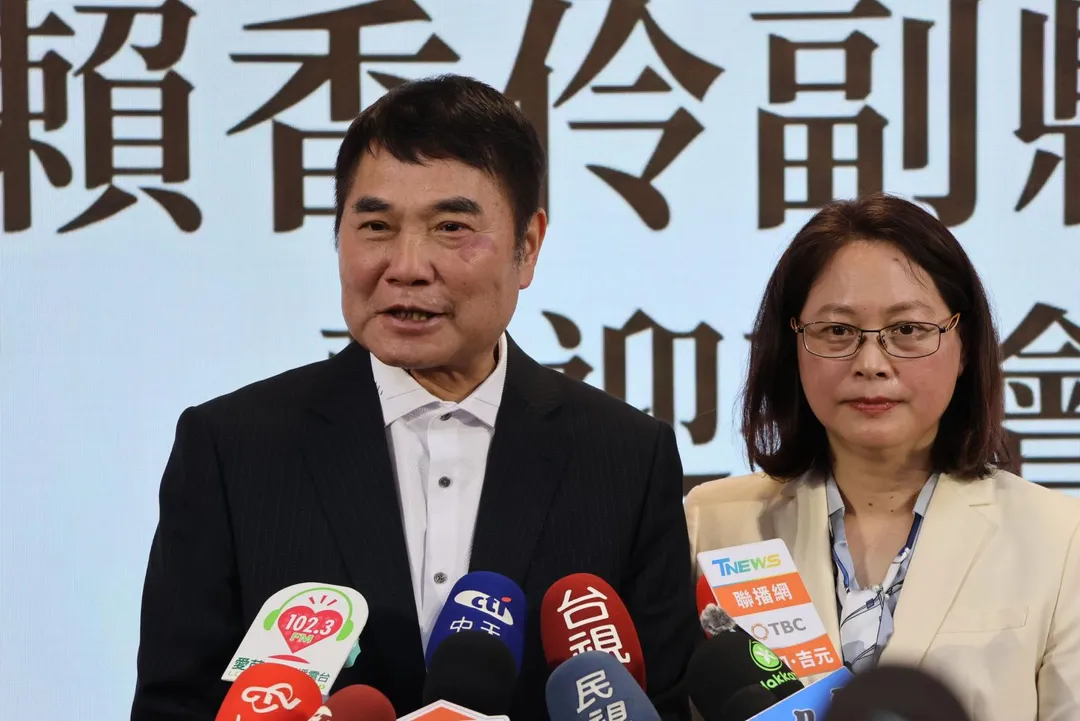 苗栗縣長鍾東錦、副縣長賴香伶。（圖／苗栗縣政府）