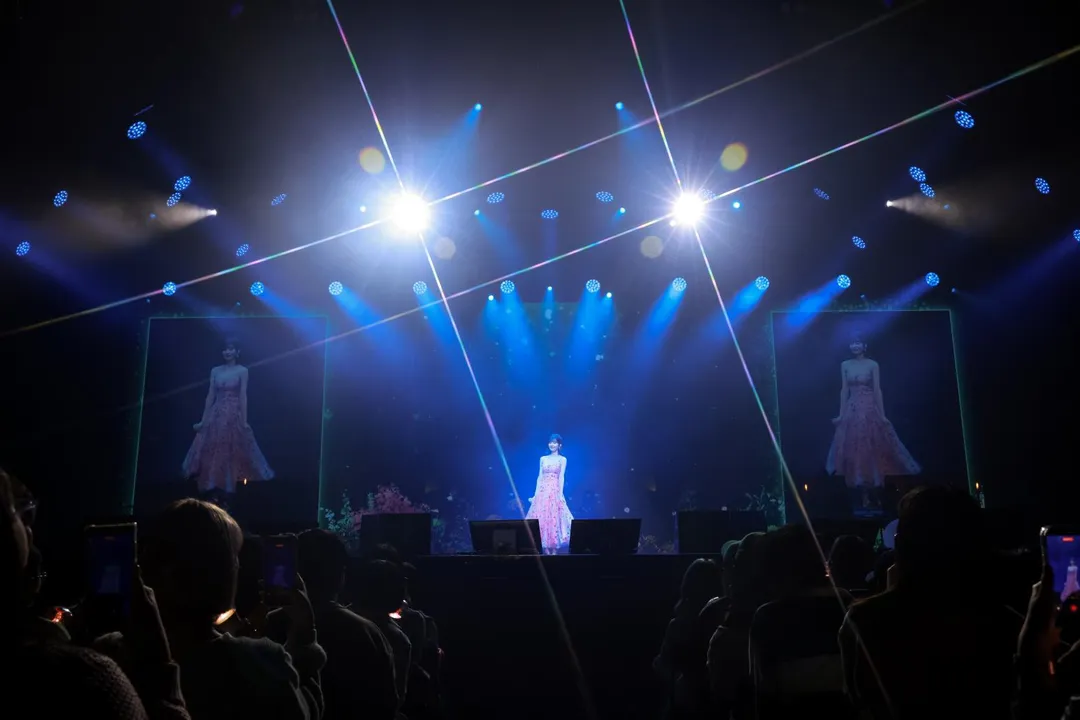 JOY 15日演唱多首歌曲。（圖／UNI Global提供）