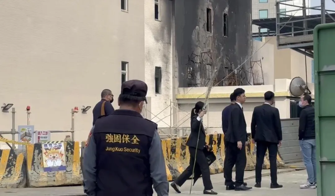 死者家屬前往現場招魂。（圖／翻攝畫面）