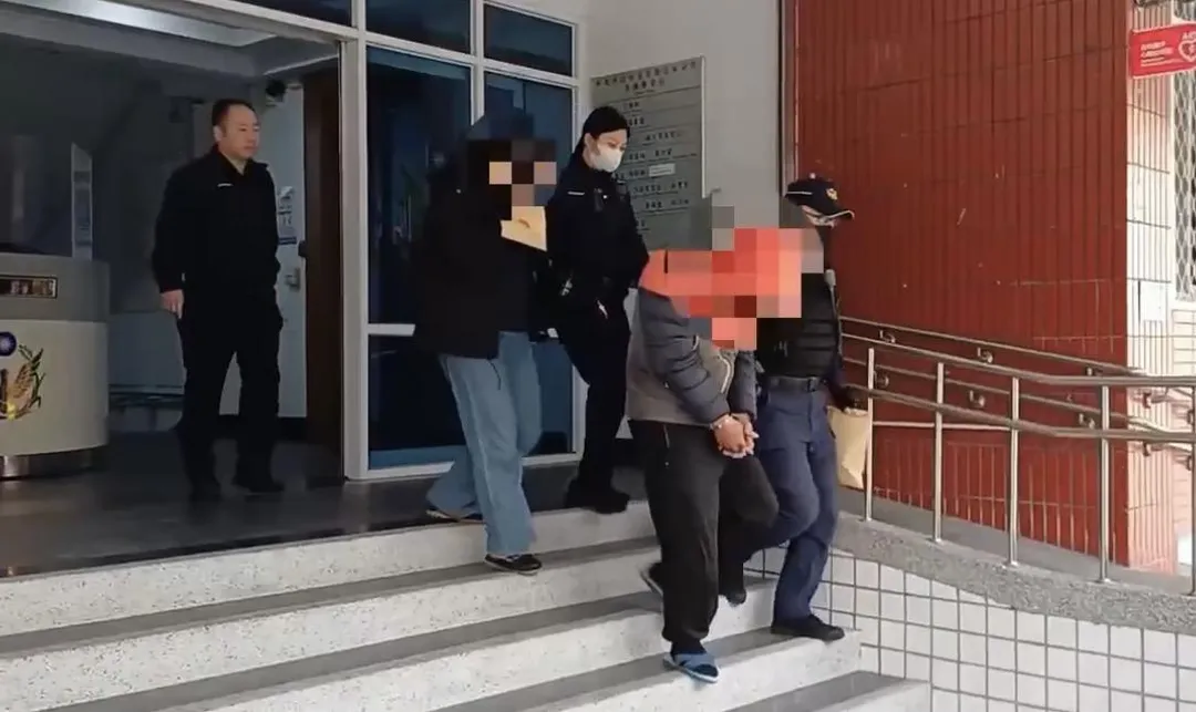 姊弟檔遭警方依賭博罪送辦。（圖／翻攝畫面）