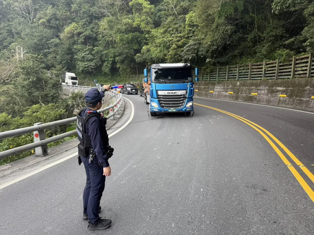 警方趕抵現場處理。(圖/警方提供)