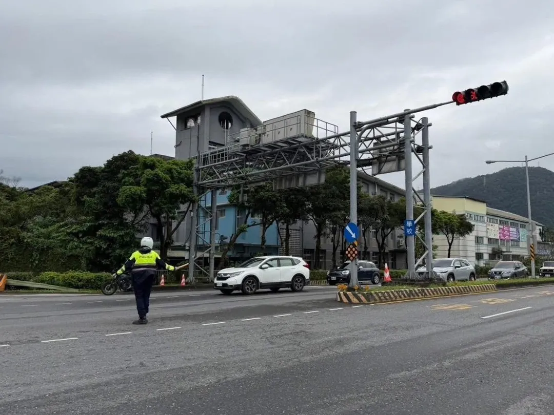 勞動節3天連假,預估觀光旅遊車潮將於5月1日至2日湧現。(示意圖/警方提供)