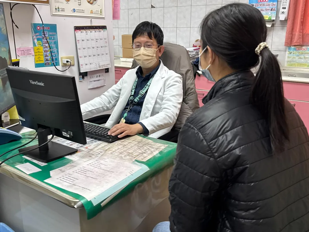 胸腔內主治醫師林雋透露，不少患者把氣喘當感冒後遺症。（圖／大甲李綜合醫院）