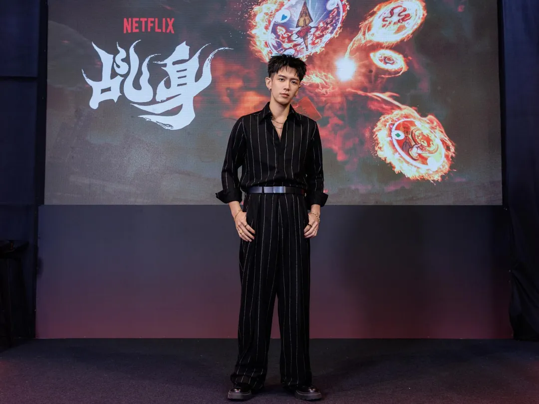 柯震東在《乩身》飾演三太子的乩身。(圖/Netflix提供)