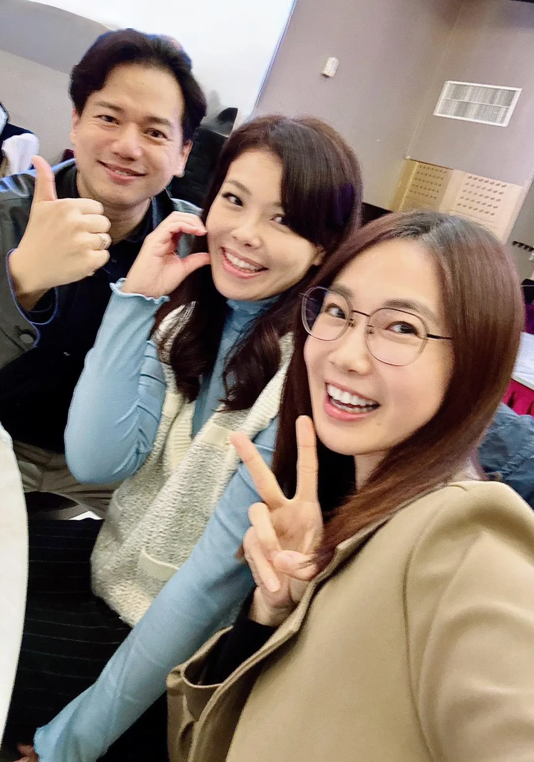 楊寶楨日前曬出和市長高虹安及副市長邱臣遠的合照。(圖/楊寶楨臉書)
