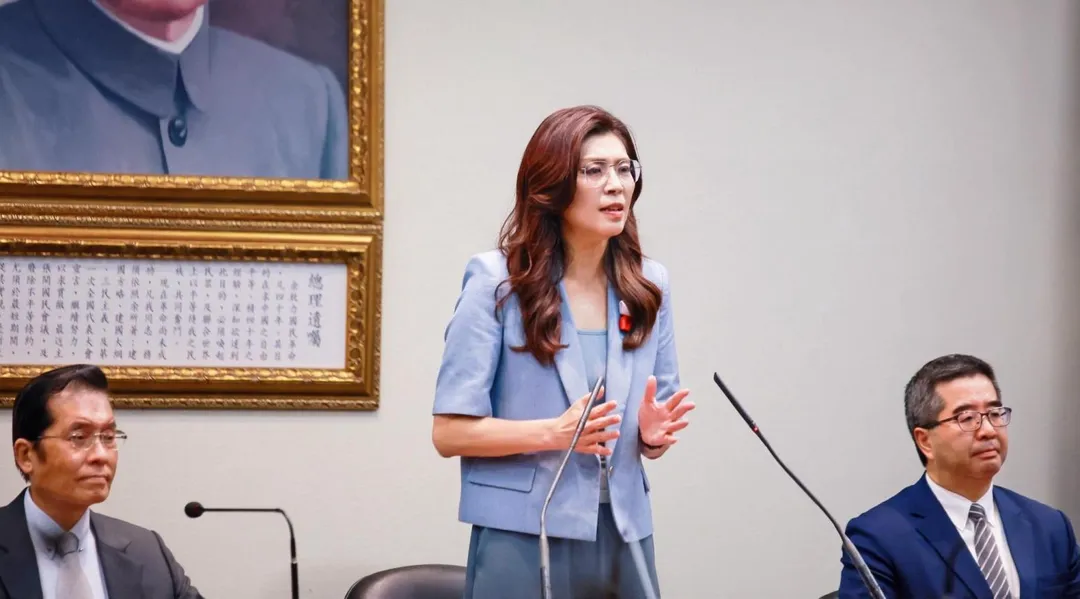 國安人士今天表示,北京選在清明連假後推動「鄭習會」,時機安排具高度政治意圖。(圖取自鄭麗文臉書)