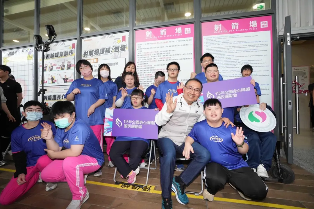 新北特教學校今日於三重運動中心體驗射箭　為115全障運暖身+展現運動無礙共融精神。（圖／新北市政府體育局）