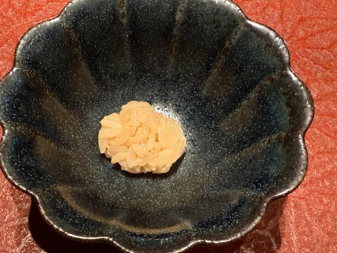 赤醋飯先品食。（圖／黃宏輝提供）