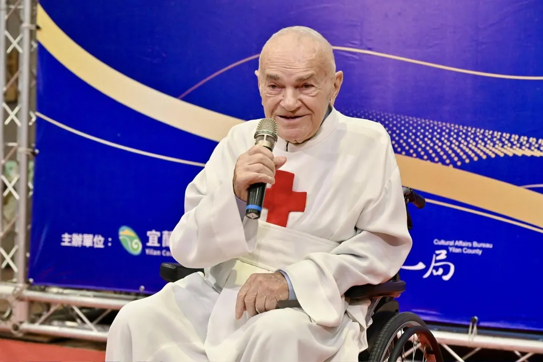 神父秘克琳於今（4）日上午安詳辭世，享耆壽91歲。（圖／翻攝自宜蘭縣政府臉書）