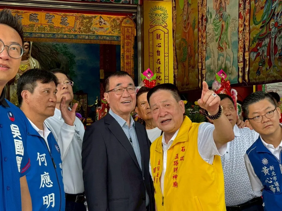 李四川拜訪五路財神廟。（圖/李四川辦公室提供）
