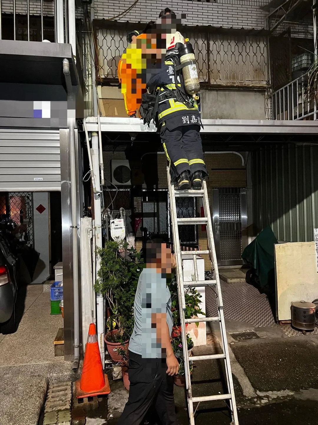 火災現場。（圖／翻攝畫面）