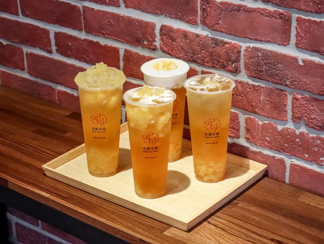 老賴茶棧推出四款韓國富士蘋果系列飲品，從清爽青茶到濃郁奶蓋，滿足不同層次的味蕾渴望。(圖/老賴茶棧提供)