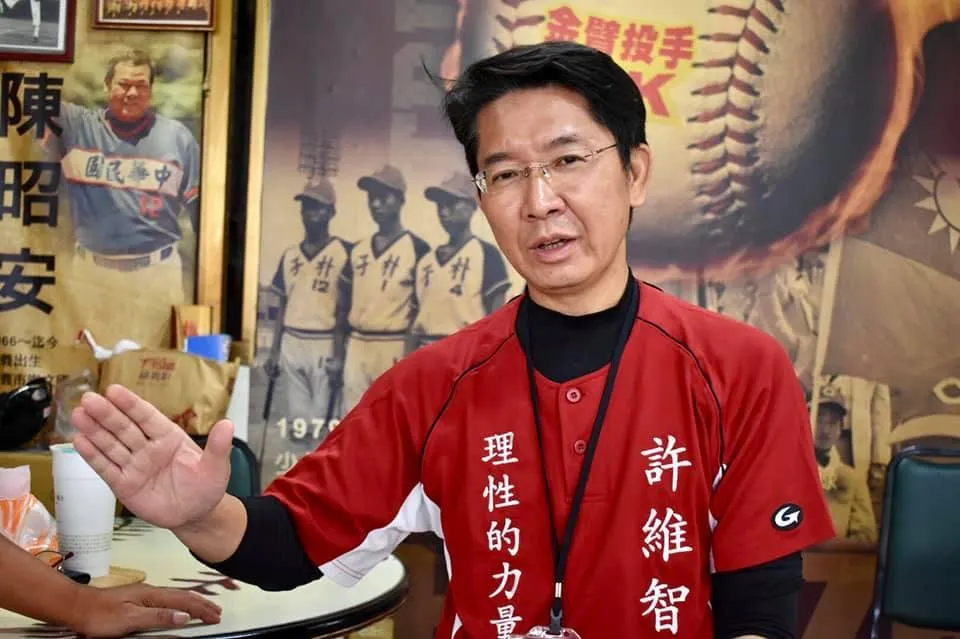 名嘴許維智。（圖／臉書粉專週末野球時間）