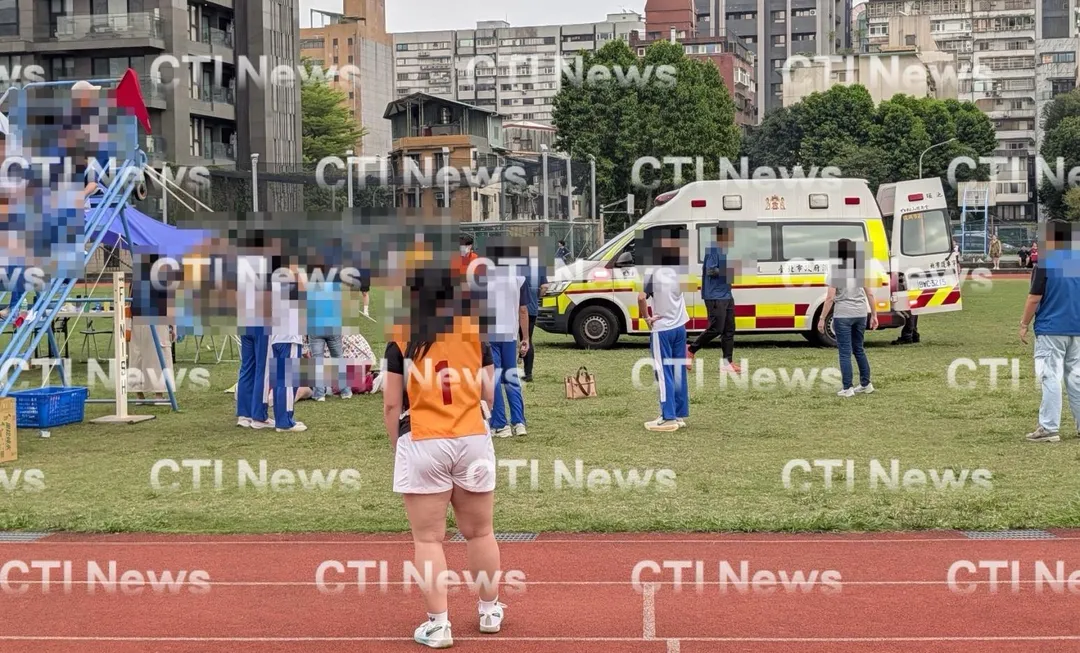 師大附中運動會女學生突無呼吸心跳警消到場搶救。（圖／讀者提供）