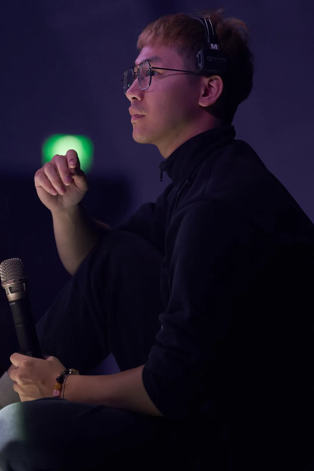 璽皓感謝胡瓜給他擔任《鑽石舞台之夜》演唱會「高空表演製作統籌」的機會。（圖／懸浮製作提供）