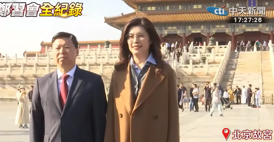 鄭麗文11日參訪故宮。（圖／中天新聞）