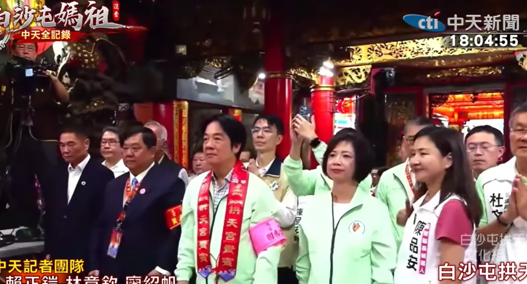 賴清德前往拱天宮參拜。（圖／中天新聞）