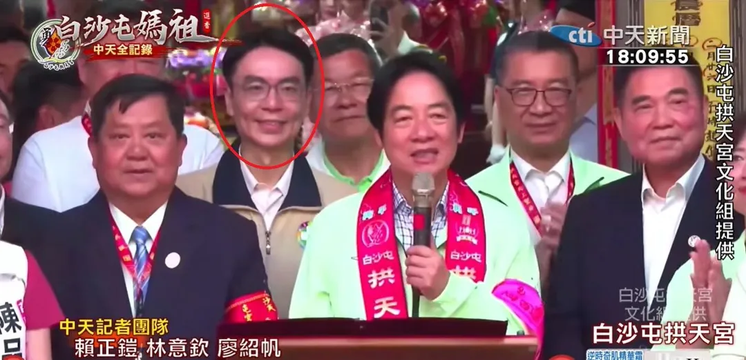 總統賴清德到拱天宮參香介紹黨籍縣市長參選人獨漏南投縣長參選人温世政。（圖／中天新聞）