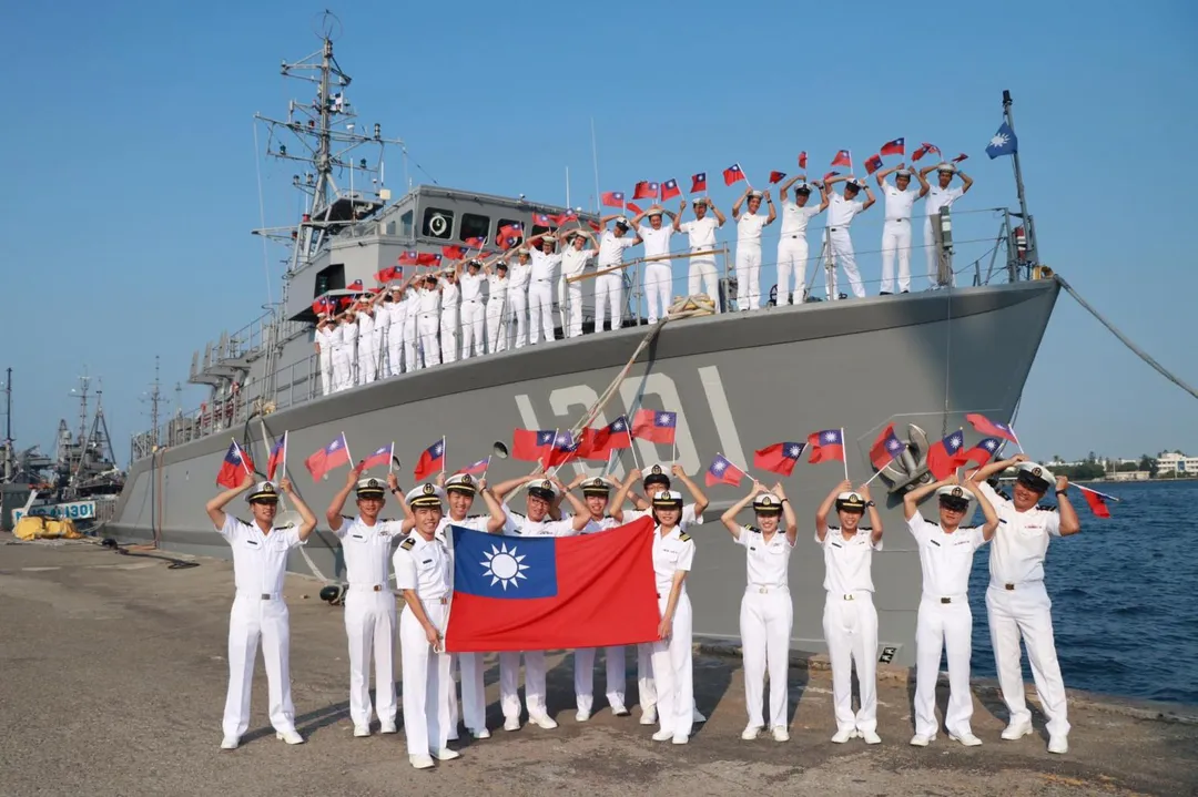 海軍的永豐級獵雷艦，圖為第一艘永豐號。(圖/截自海軍臉書)