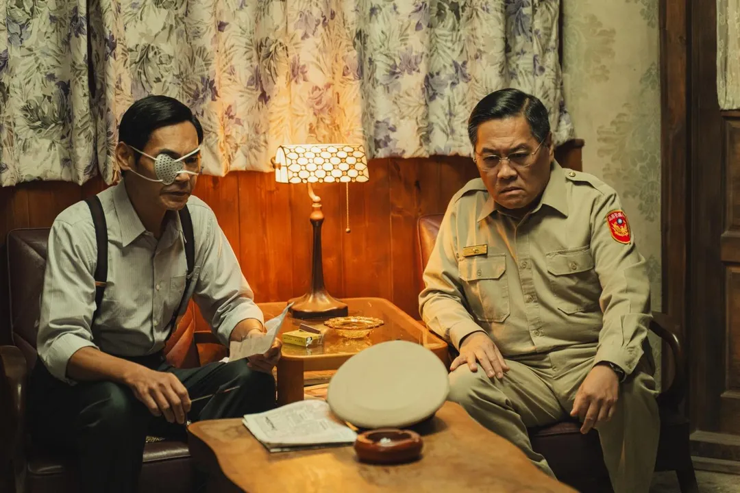 導演版加深了夏靖庭（左）與朱德剛（右）兩位父親片中對子女的擔憂和情感。（圖／瀚草文創GrX STUDIO 提供）