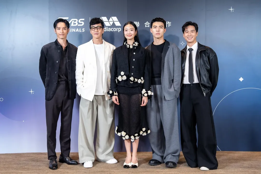 曹佑寧(左起)、何潤東、Aokbab茱蒂蒙、陳昊森、蔡程俊15日出席《對你心動的預言》卡司發布記者會。(圖/TVBS提供)