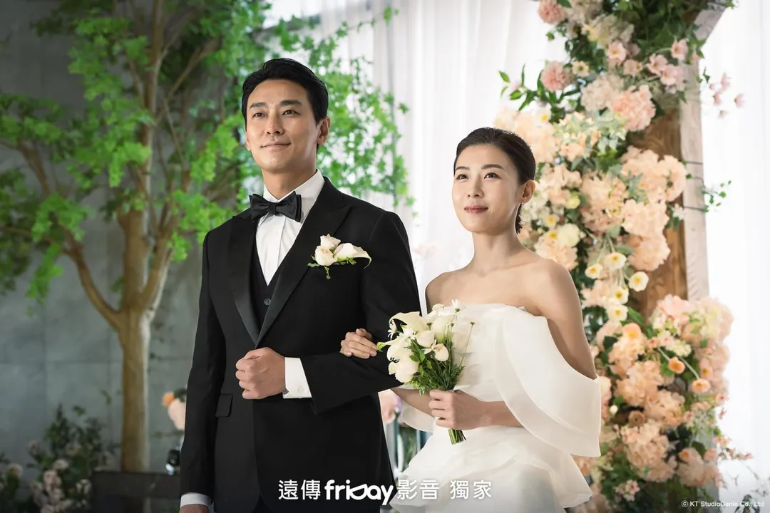 朱智勛（左）、河智苑（右）在《權慾之巔 Climax》首度合作。（圖/friDay影音 提供）