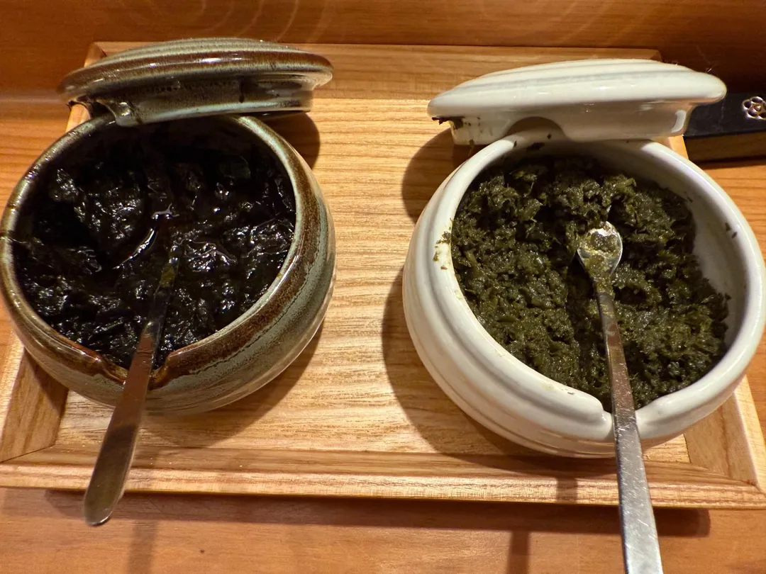 海苔醬和大葉胡椒醬。（圖／黃宏輝提供）