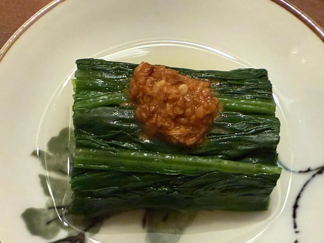 菠菜胡麻醬。（圖／黃宏輝提供）