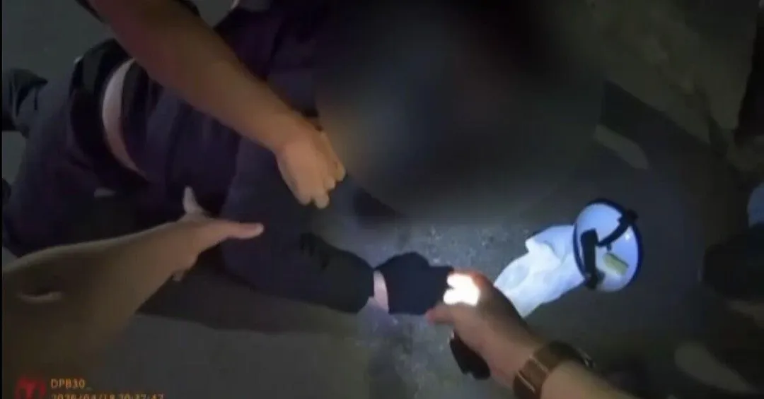 警方逮人畫面。（圖／翻攝畫面）