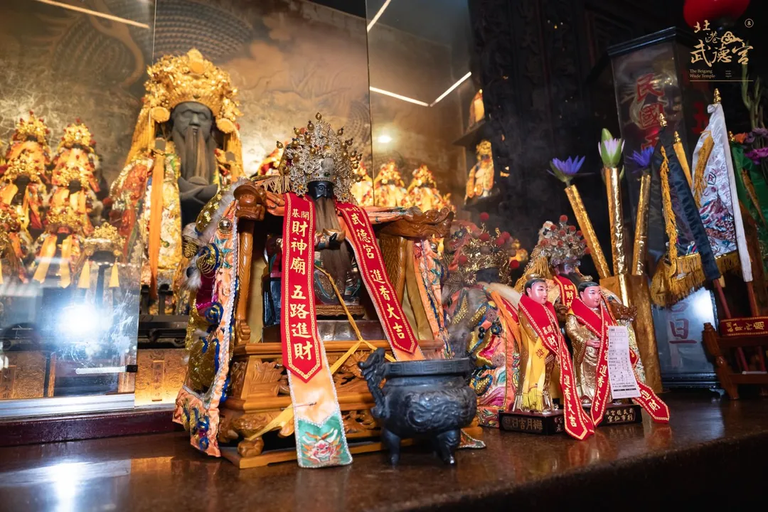 武財神趙公明率4位部將掌管天下財庫。圖為雲林北港武德宮武財神。（圖／翻攝自Facebook@北港武德宮-財神開基祖廟）
