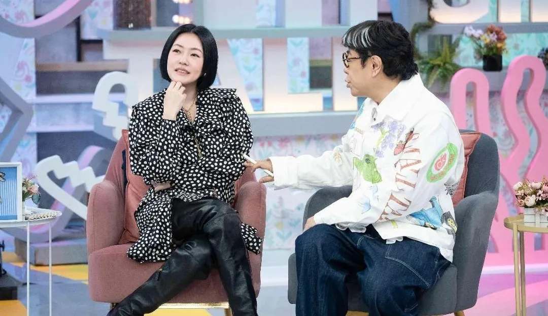 小S坦言，在大S離世後的很長一段時間，她的生活幾乎是一片空白。（圖／東森綜合台提供）