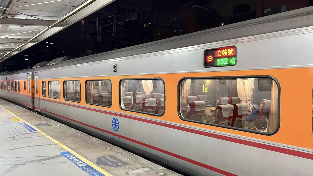 台鐵湖口路段22日深夜發生列車撞擊意外。152次自強號於當地時間21時許，在台78橋下大林至斗南間傳出撞擊事故。（資料示意照／翻攝畫面）