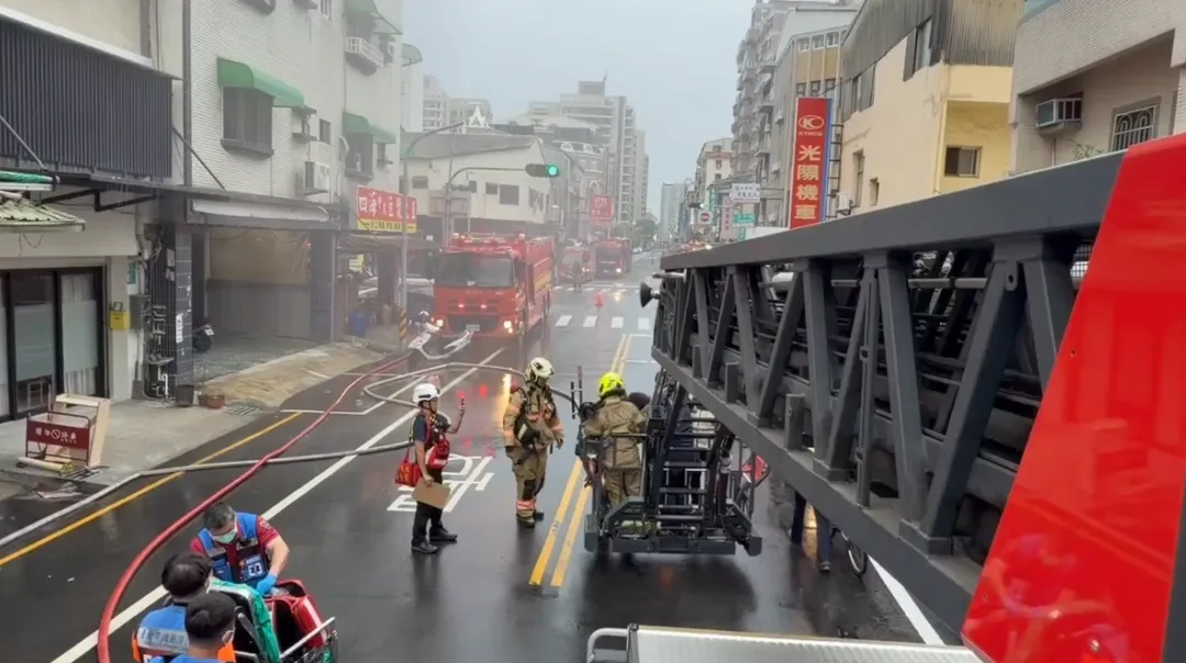 所幸送醫後均無生命危險。（圖／翻攝畫面）