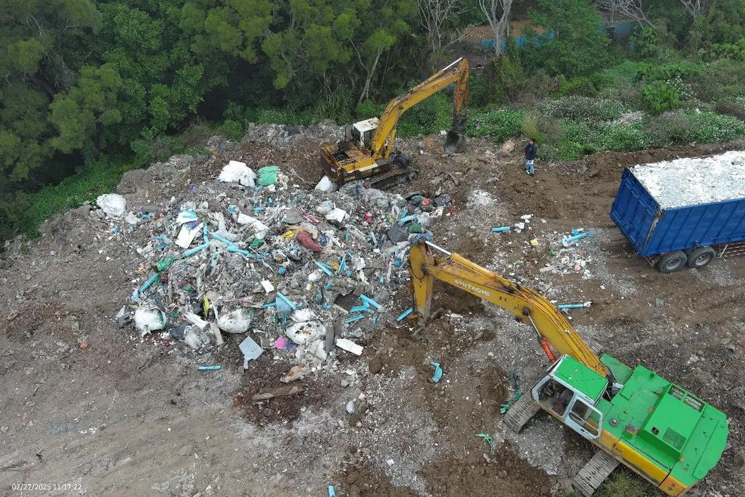 軍事用地遭傾倒廢棄物(圖/台中地檢署提供)