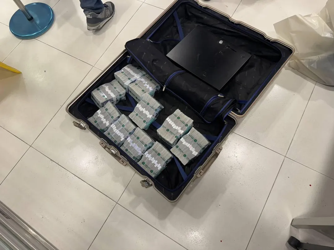 林嫌搶奪千萬現金打算走回家。（圖／警方提供）