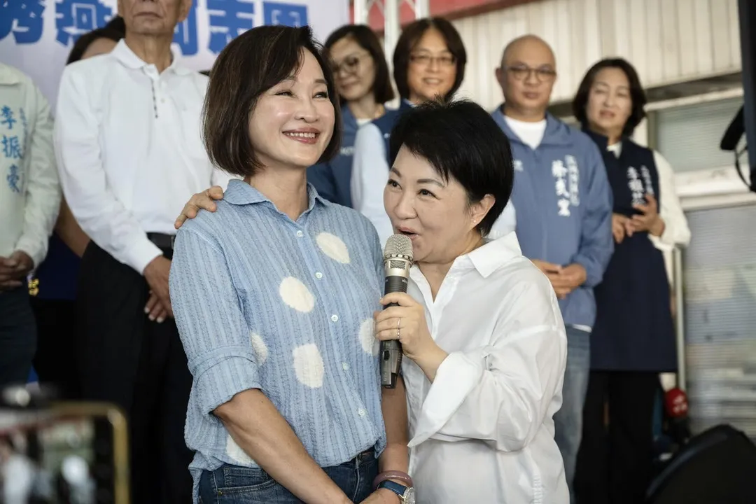 盧秀燕展開全台輔選行動，南下合體柯志恩。（圖／翻攝柯志恩臉書）