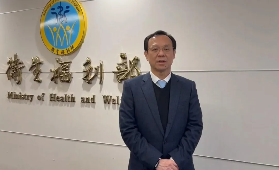 石崇良形容「監管雲」就像行車記錄器或閉路電視（CCTV），影像會在一定時間後被自動清除。(圖/衛福部)