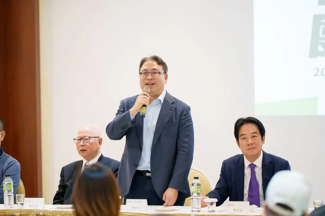 黃世杰說,未來將加速各項競選工作的推進,「桃園一定要團結,才能拚出更好的未來。」(圖/黃世杰競辦提供)