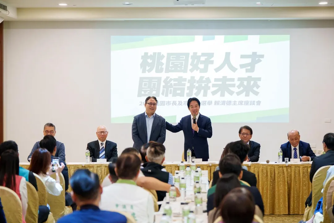 賴清德26日親赴桃園,與地方黨公職召開重要座談會,會中除正式介紹桃園市長參選人黃世杰,盼組最強桃園隊。(圖/黃世杰競辦提供)