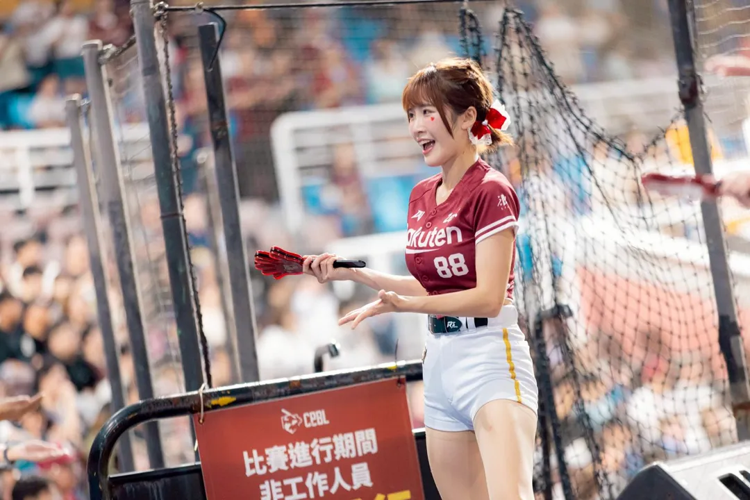沈珈妤在樂天女孩的應援背號是88。（圖／樂天桃猿提供）