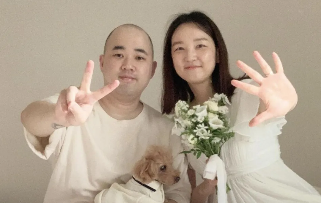 Jerry.K（左）2024年曾在社群平台上透露自己罹患膠母細胞瘤。（圖／翻攝IG jerrykmusic）