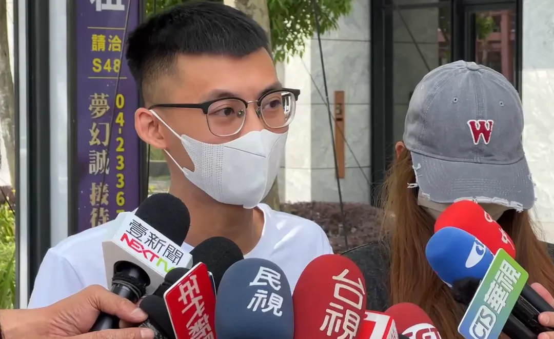 小宇怒控警方抓錯人讓他和女友都感到身心俱疲。（圖／中天新聞）