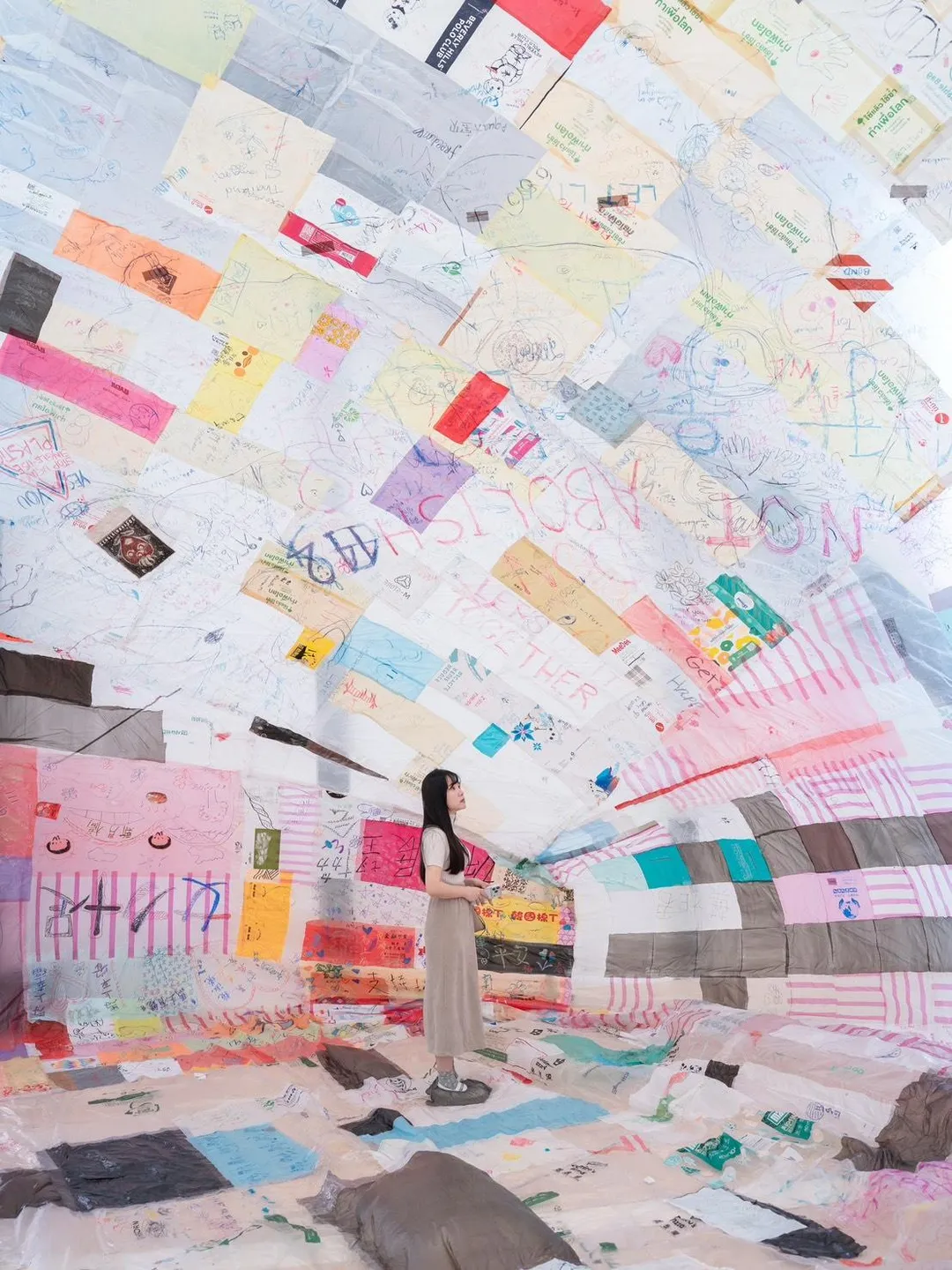 新北市美術館「托馬斯．薩拉切諾：共織宇宙」特展。（圖／IG @naomi._.huang）