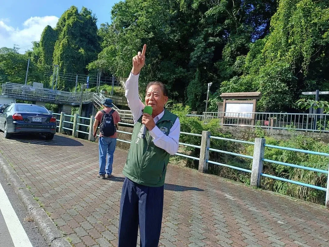不少網友紛紛到蔡成圭臉書留言區抨擊。（圖／蔡成圭臉書）
