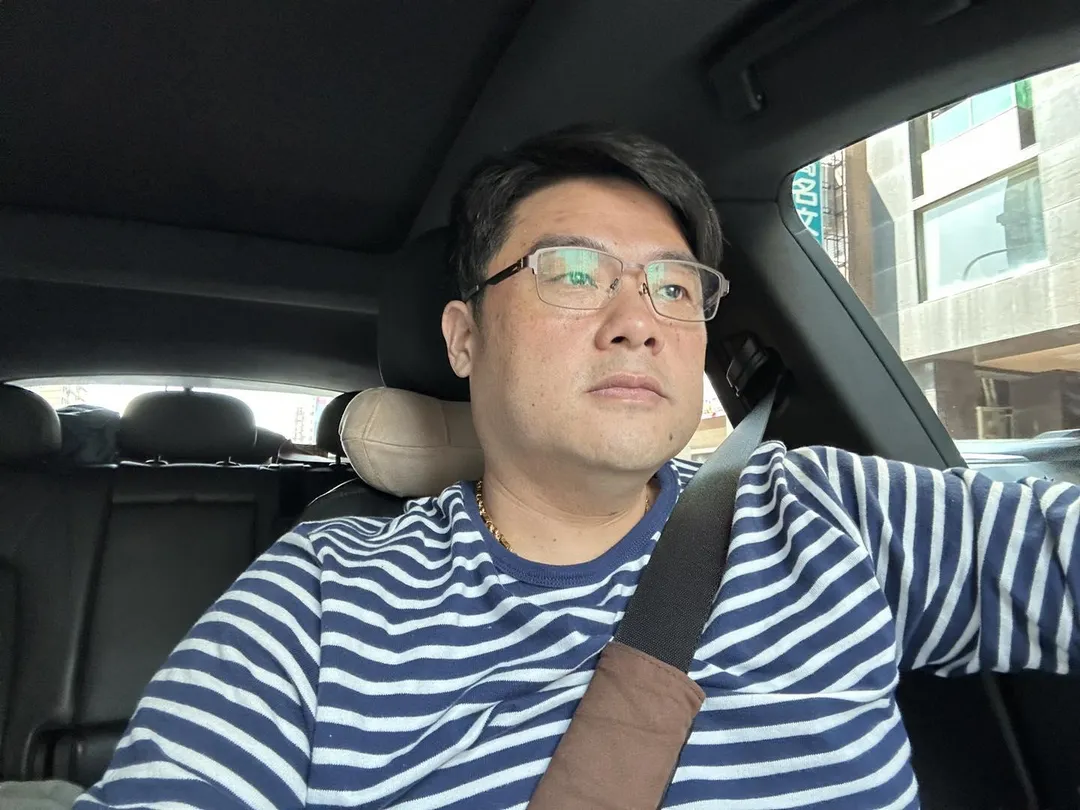 呂捷發文惹爭議。（圖／翻攝自呂捷歷史-朕即天下！臉書）